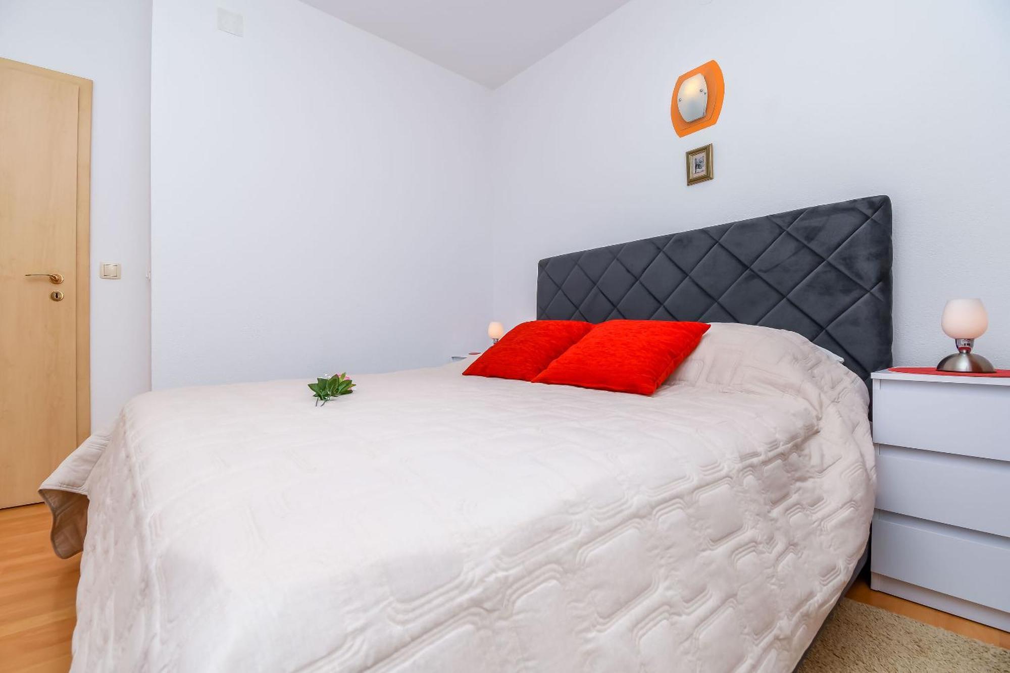Apartments Tonka Donji Okrug  Kültér fotó