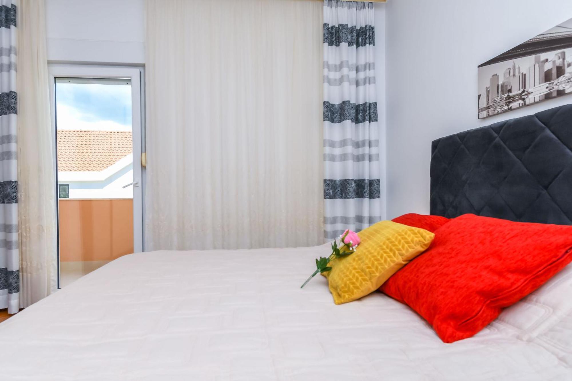 Apartments Tonka Donji Okrug  Kültér fotó