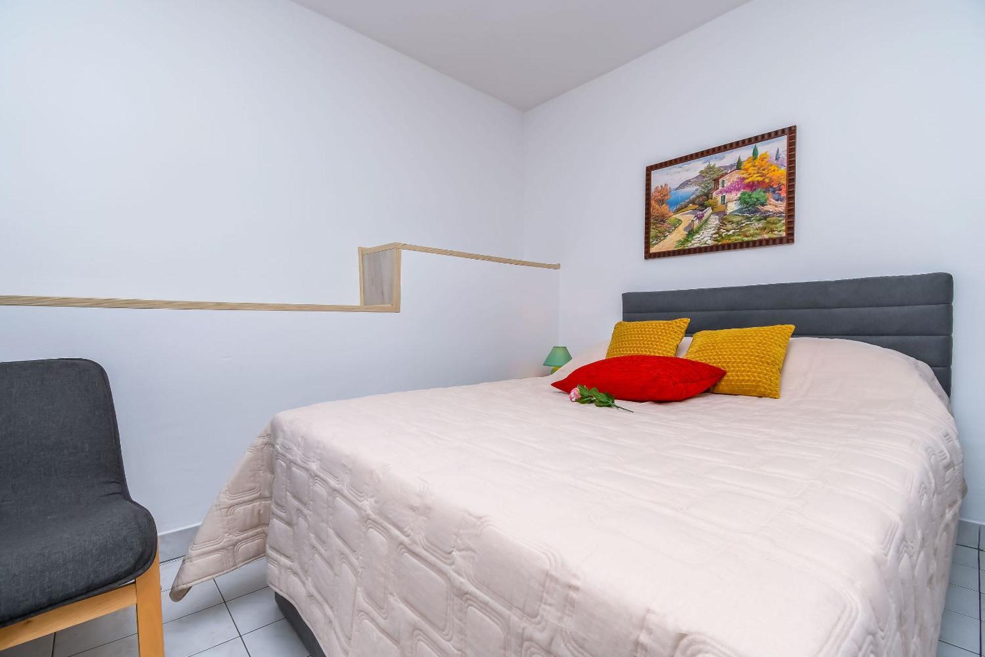 Apartments Tonka Donji Okrug  Kültér fotó