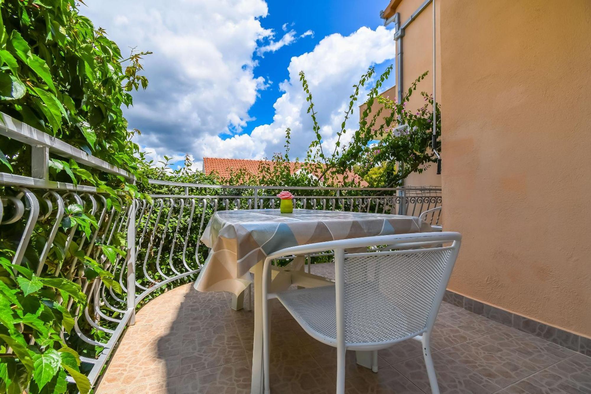 Apartments Tonka Donji Okrug  Kültér fotó
