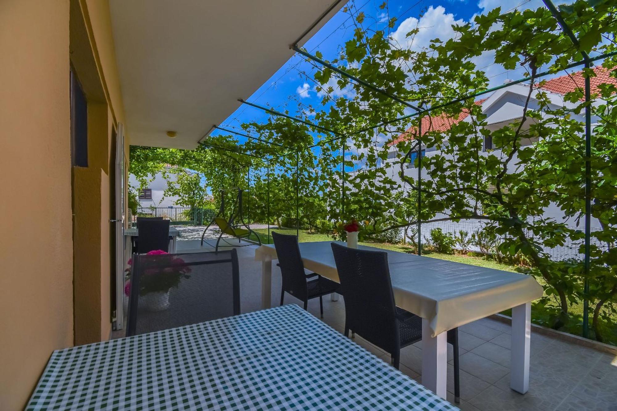 Apartments Tonka Donji Okrug  Kültér fotó