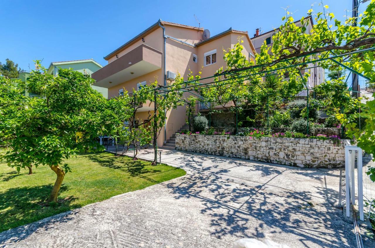 Apartments Tonka Donji Okrug  Kültér fotó